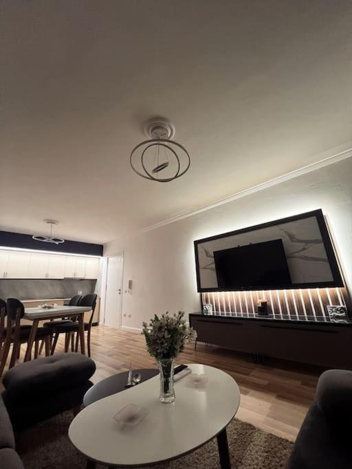 Art'S Apartment 地拉那 外观 照片