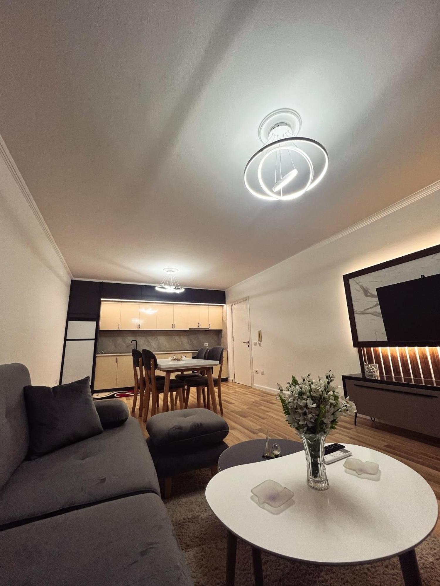 Art'S Apartment 地拉那 外观 照片